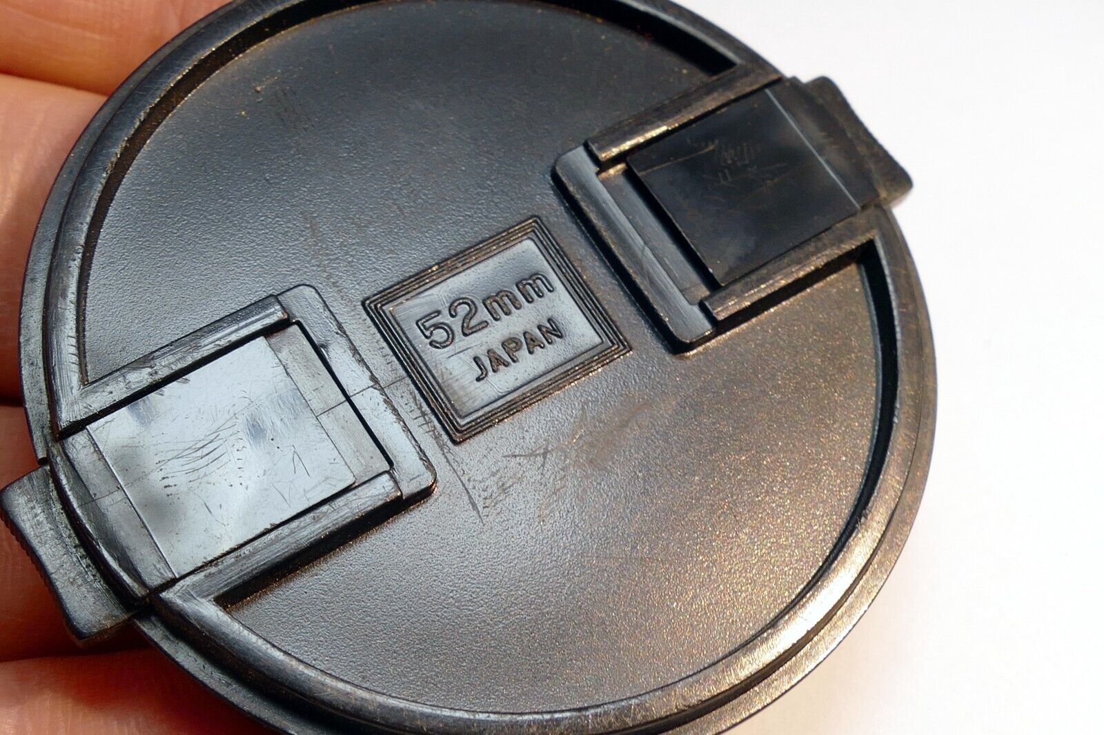 Tamron 52mm snap on type Lens Front Cap for 28mm f2.8 BBAR