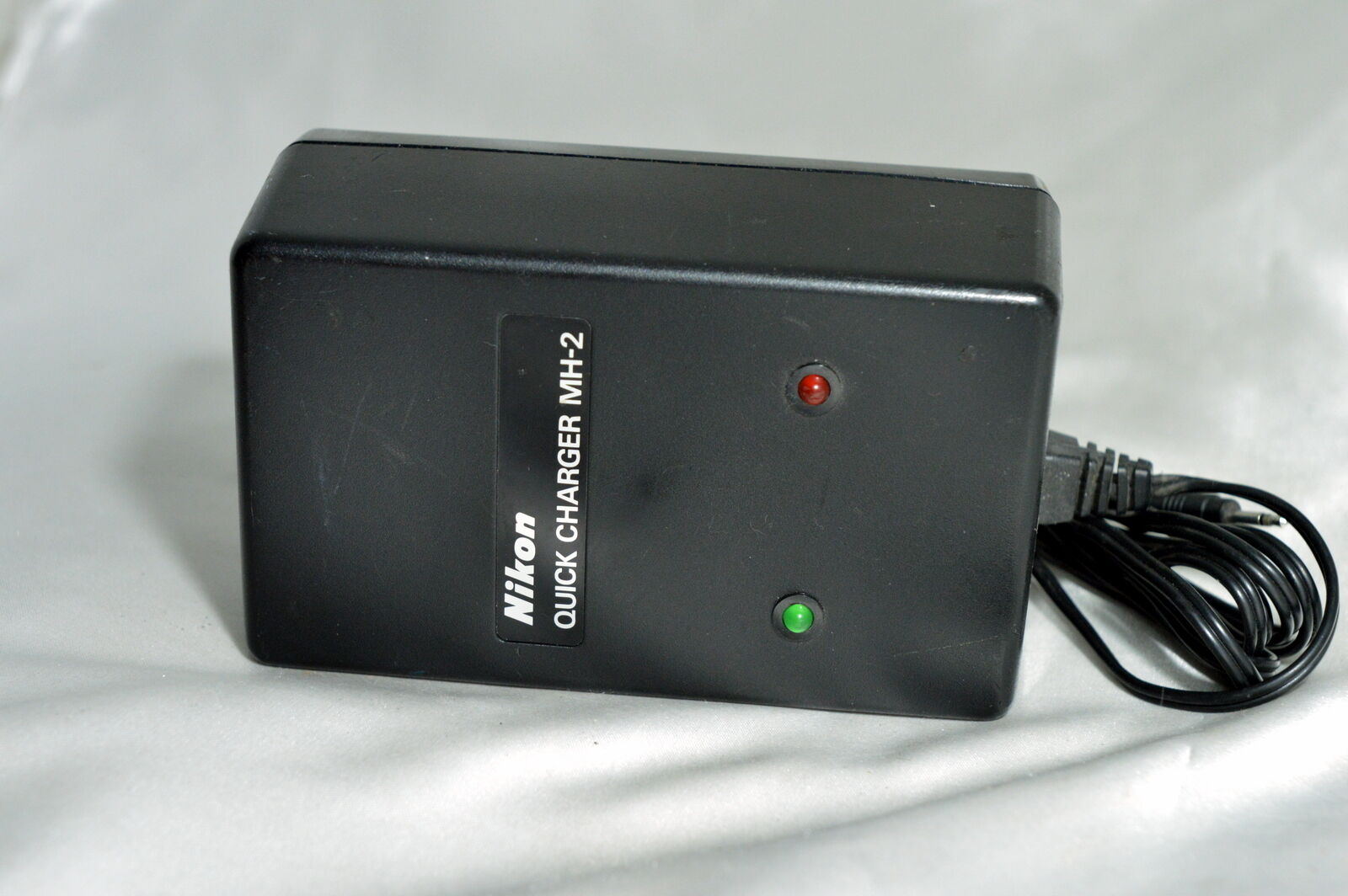 Nikon MH-2 Quick Charger Ac100V – DC20V 91-23504 MH-2 (missing AC cable)