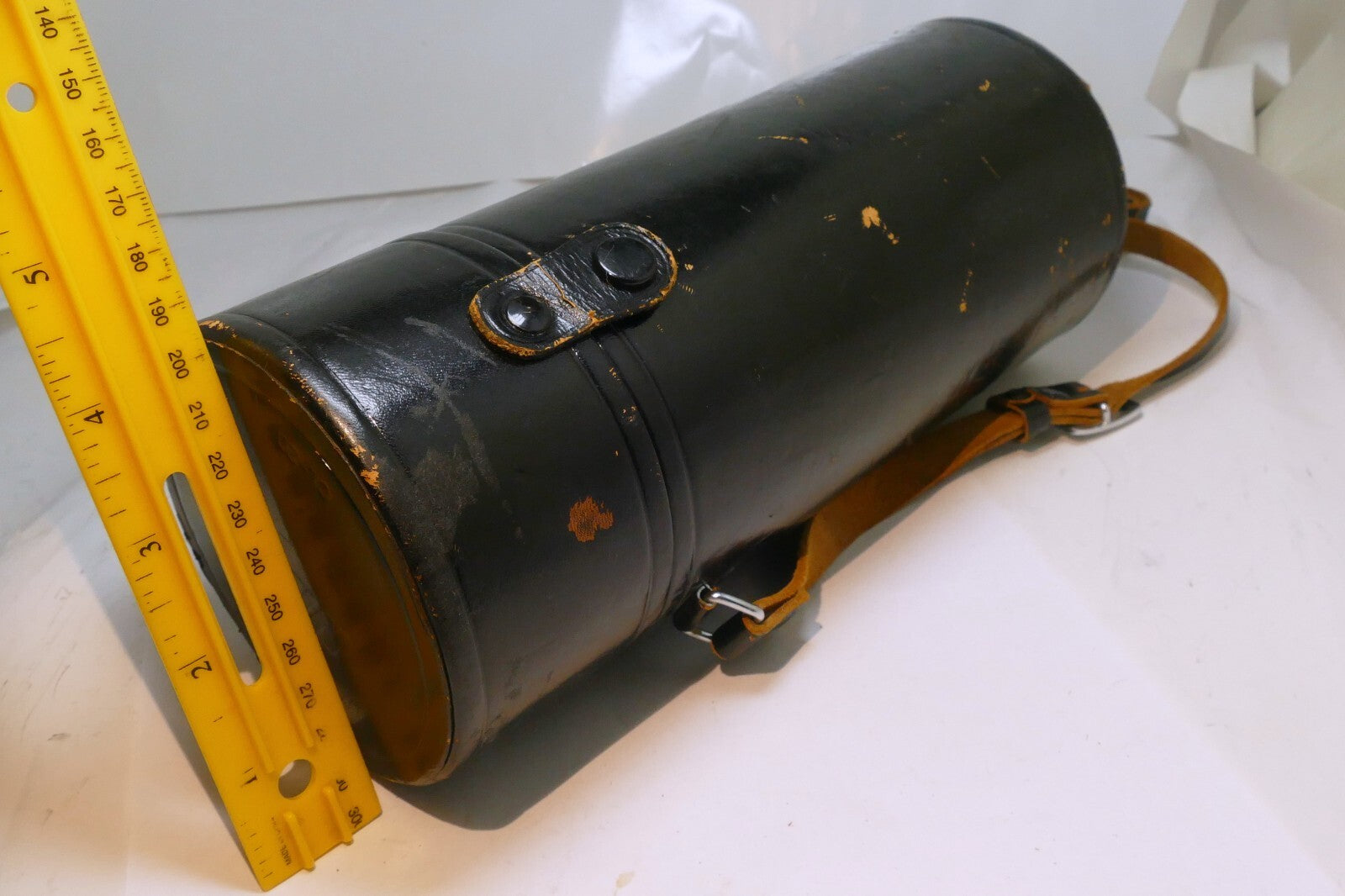 Nikon Hard Lens Case (for 70-300mm VR or 200mm )