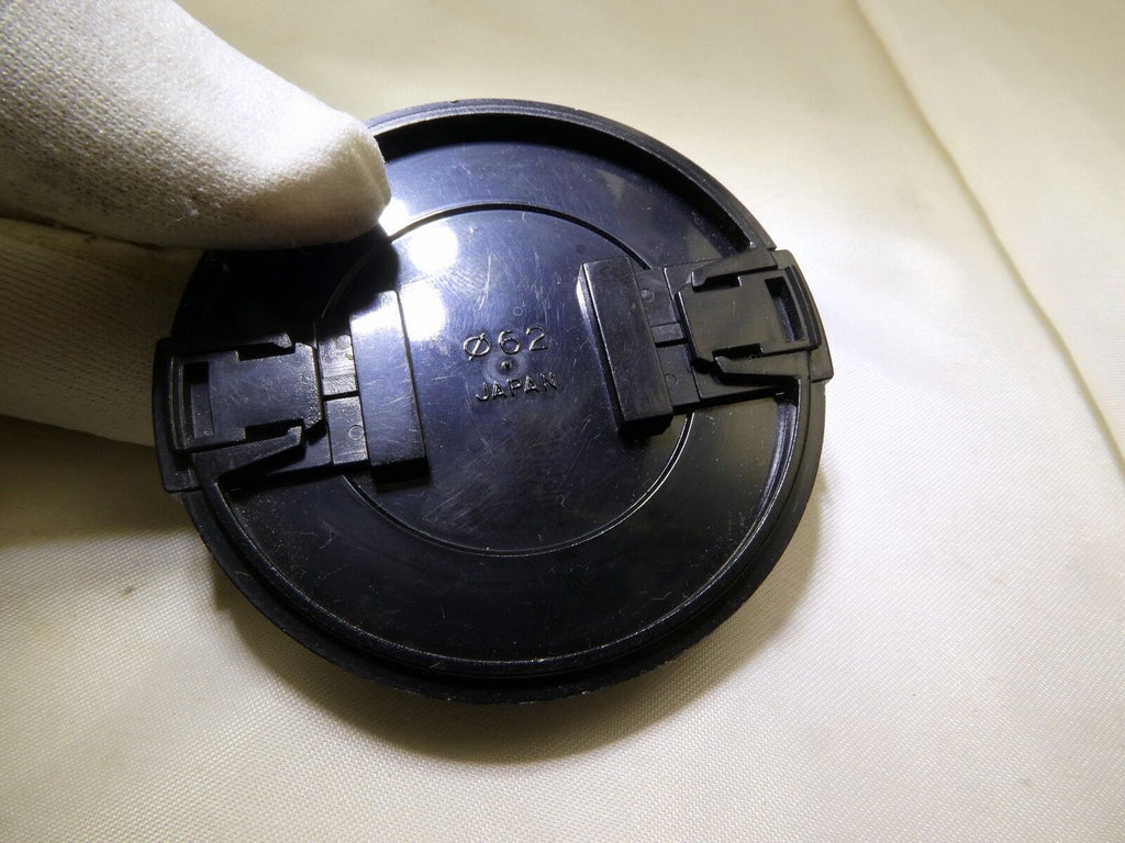 Lens Front Cap Tokina 62mm snap on type AT-X PRO