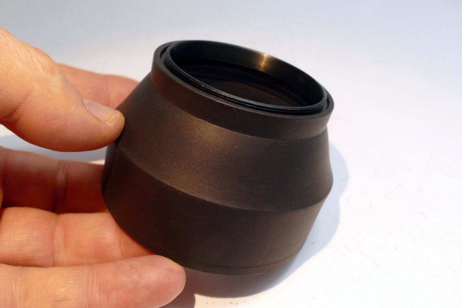 52mm Lens Hood Shade rubber threaded screw in for 50mm 135mm normal telephoto