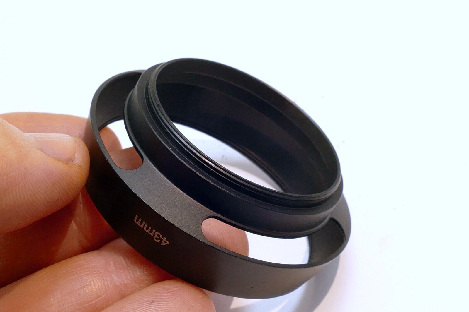43mm Lens Hood Shade  vented metal screw in threaded double Fujifilm XF 23mm f/2