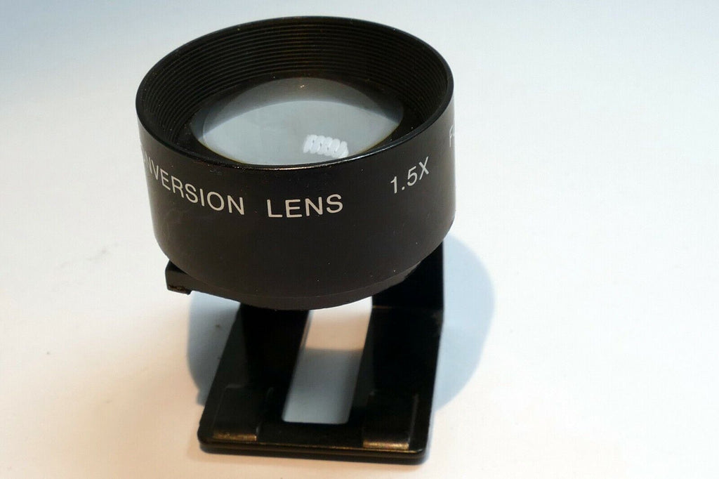 CONVERSION LENS FOR DISC CAMERA 1.5XX  ~ F2.8  AS IS