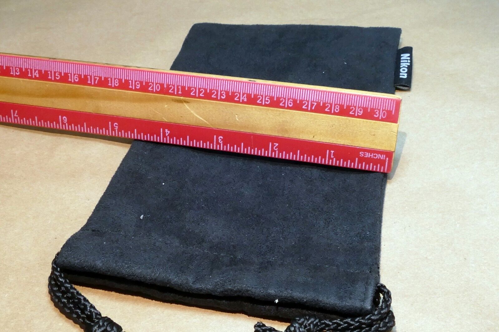 NIKON Soft Pouch Case  4X6" for 55-200mm AF-s VR lens