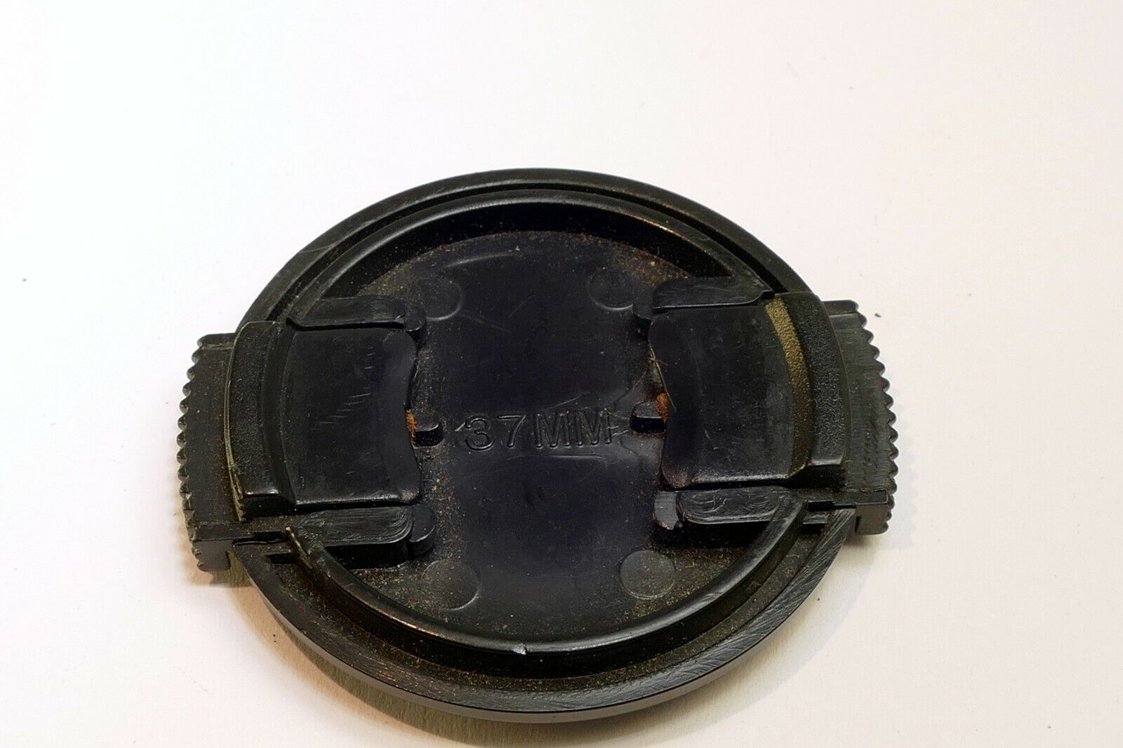 37mm front lens cap snap on type vintage plastic