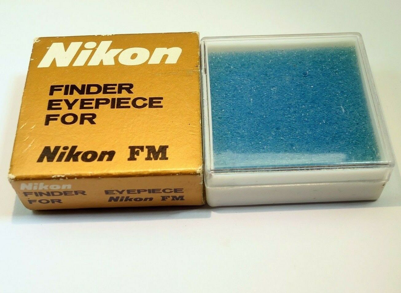 empty box with plastic case for Nikon finder eyepiece FM