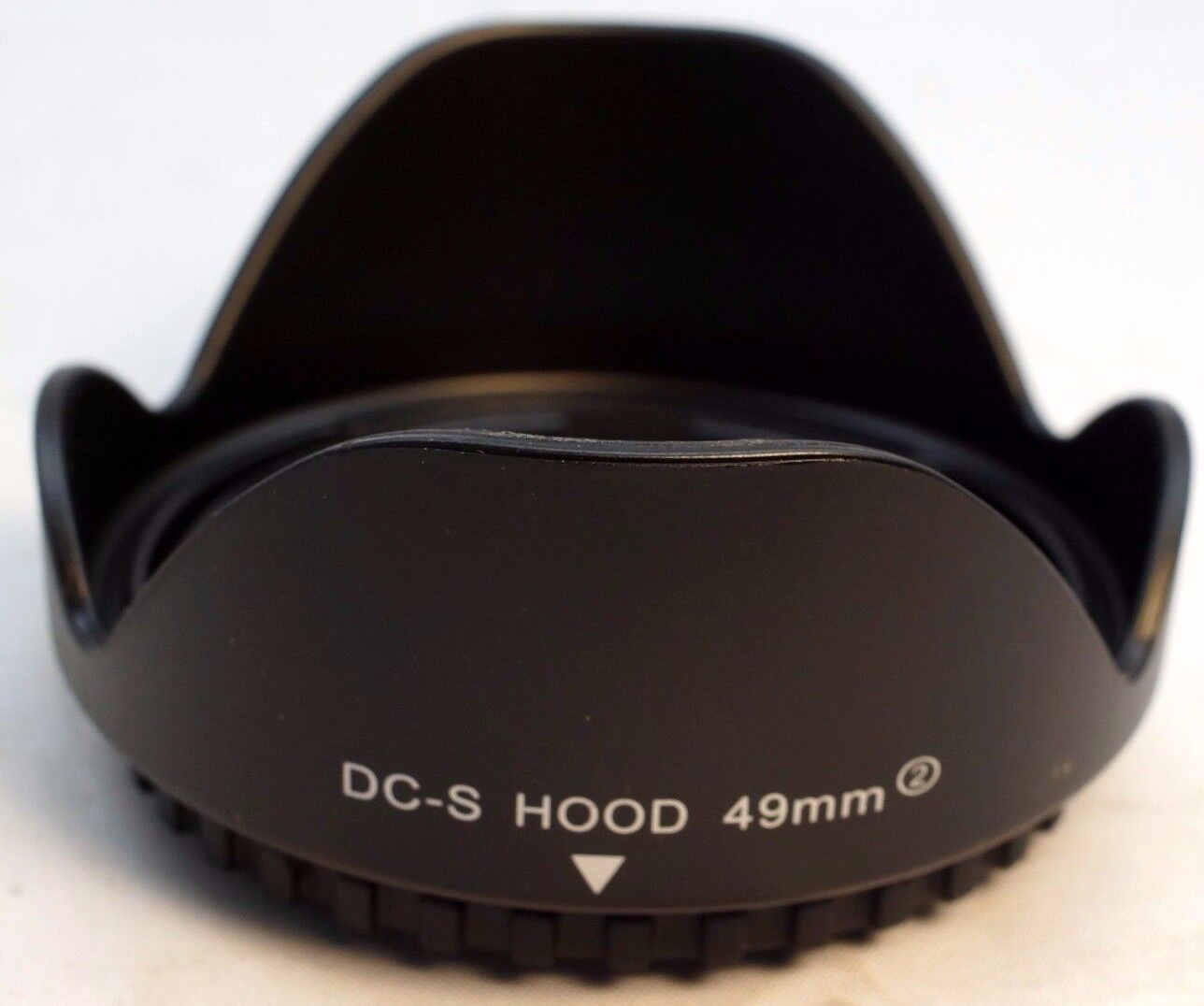 49mm Plastic Petal Flower shaped lens hood lenses screw in type