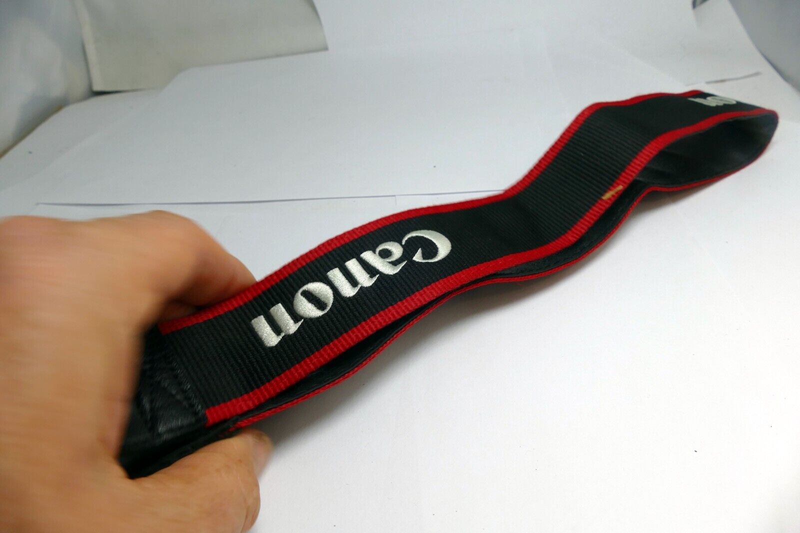 Canon EOS 7D Mark II Digital Camera Neck Shoulder Strap Black-Red - Genuine OEM