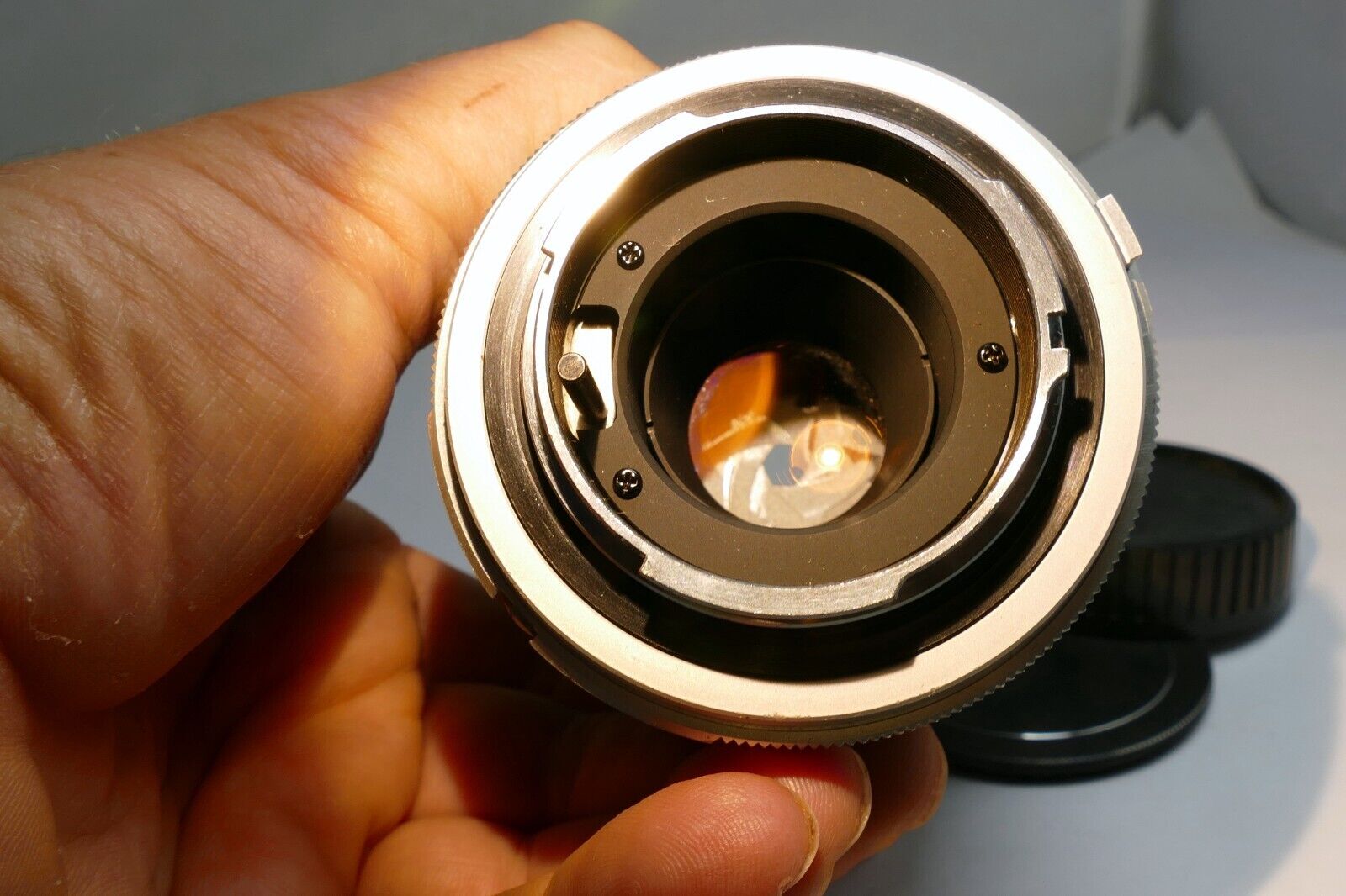 Minolta MC Tele Rokkor QD 135mm f3.5 Lens - AS IS with aperture oil stuck