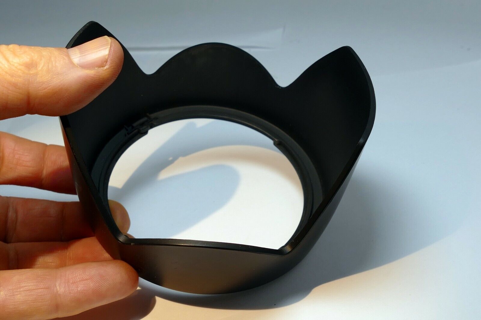 Replacement  EW-83J Bayonet Lens Hood Shade for Canon EF-S 17-55mm f2.8 IS USM