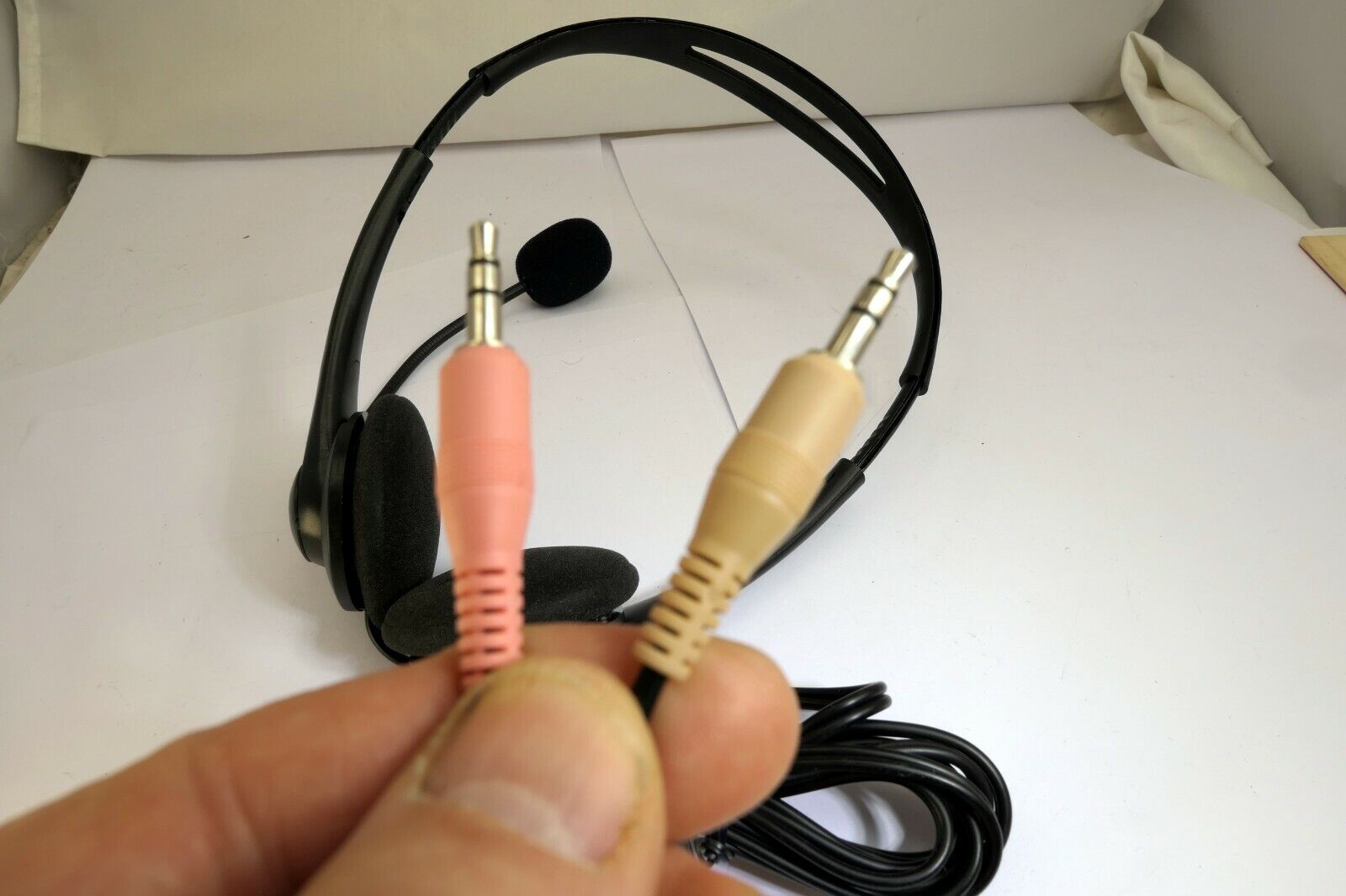 HS-GEN-B Stereo Communication Wired Headset w/ Microphone RCA Nuance Dragon cord
