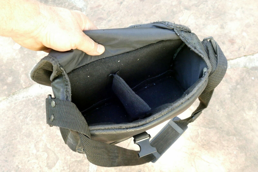 Haso Case Camera messenger bag 11X7X4" with shoulder strap rabbit