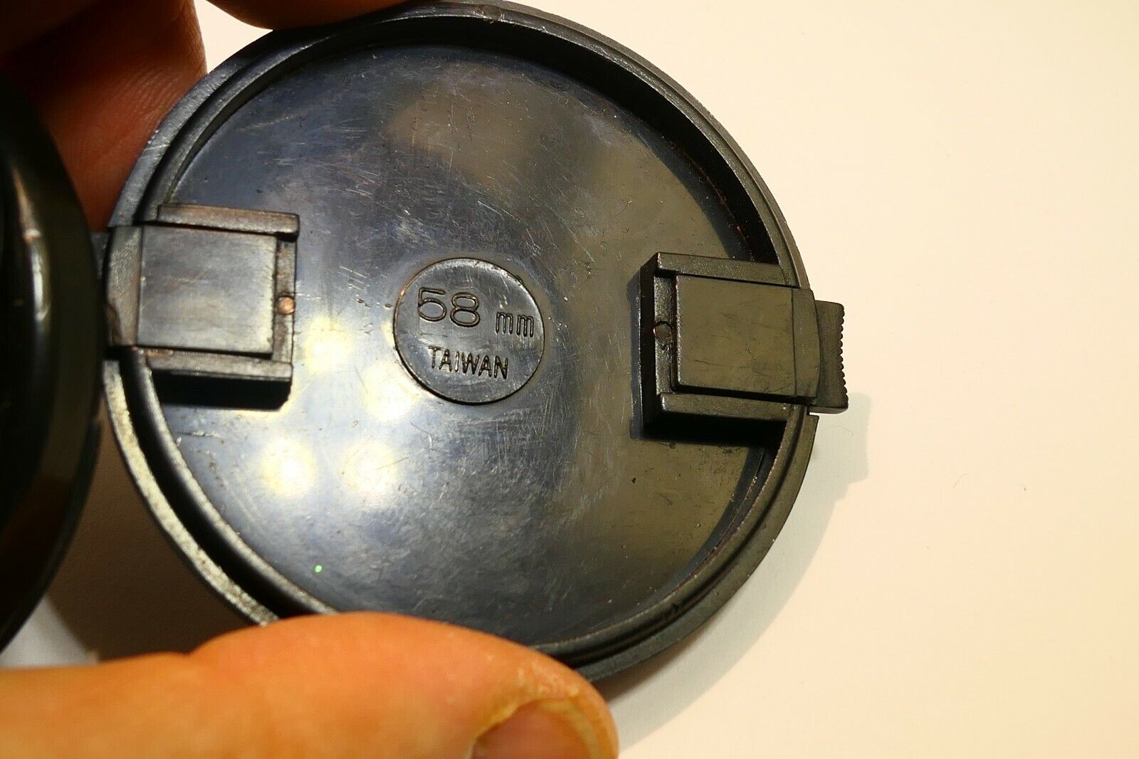 HAMA 58mm snap on type Lens Front Cap made in Hong Kong