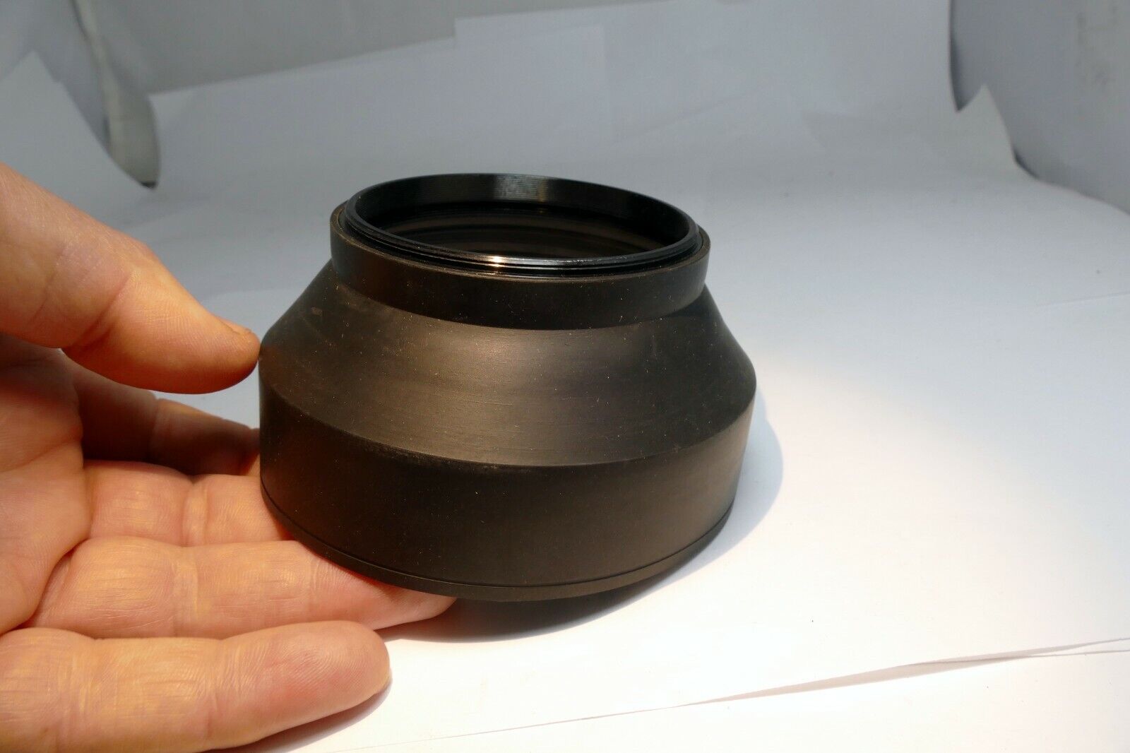 72mm rubber Lens Hood Shade screw in double  threaded for  Telephoto 300mm