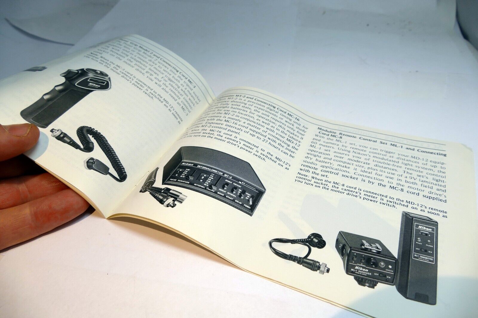 Nikon MD-12 Motor Drive  Instruction Manual Guide  En English