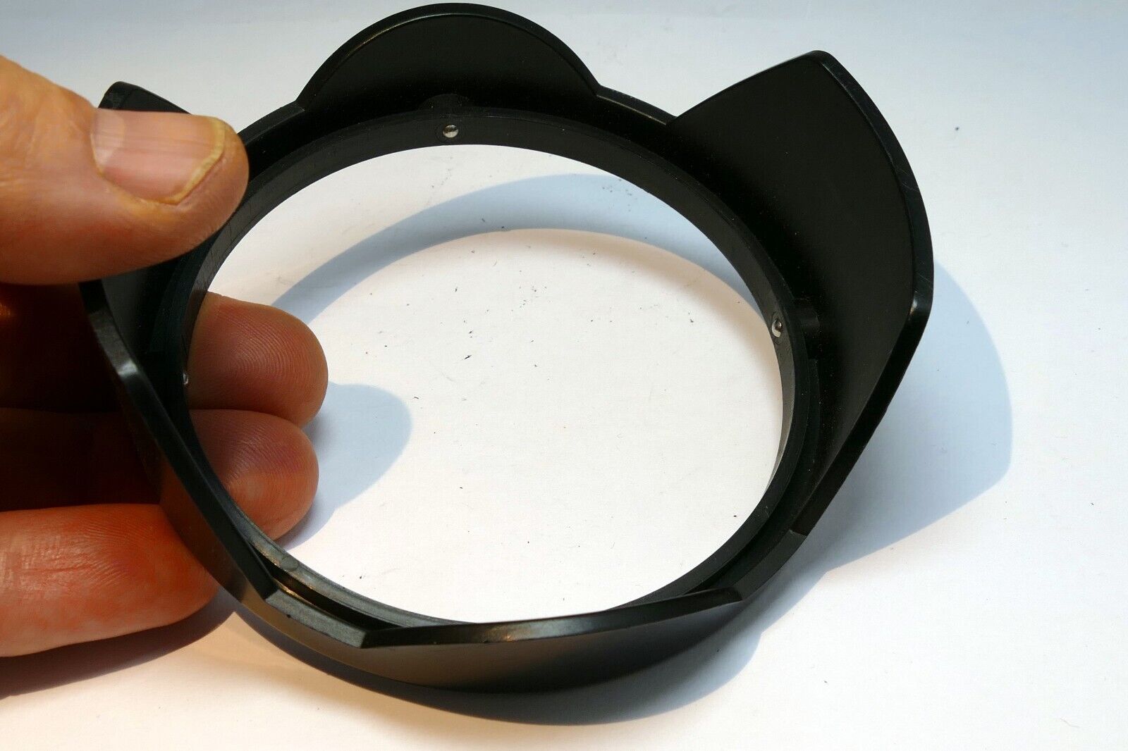 Lens hood Shade 80mm ID incomplete, missing ring