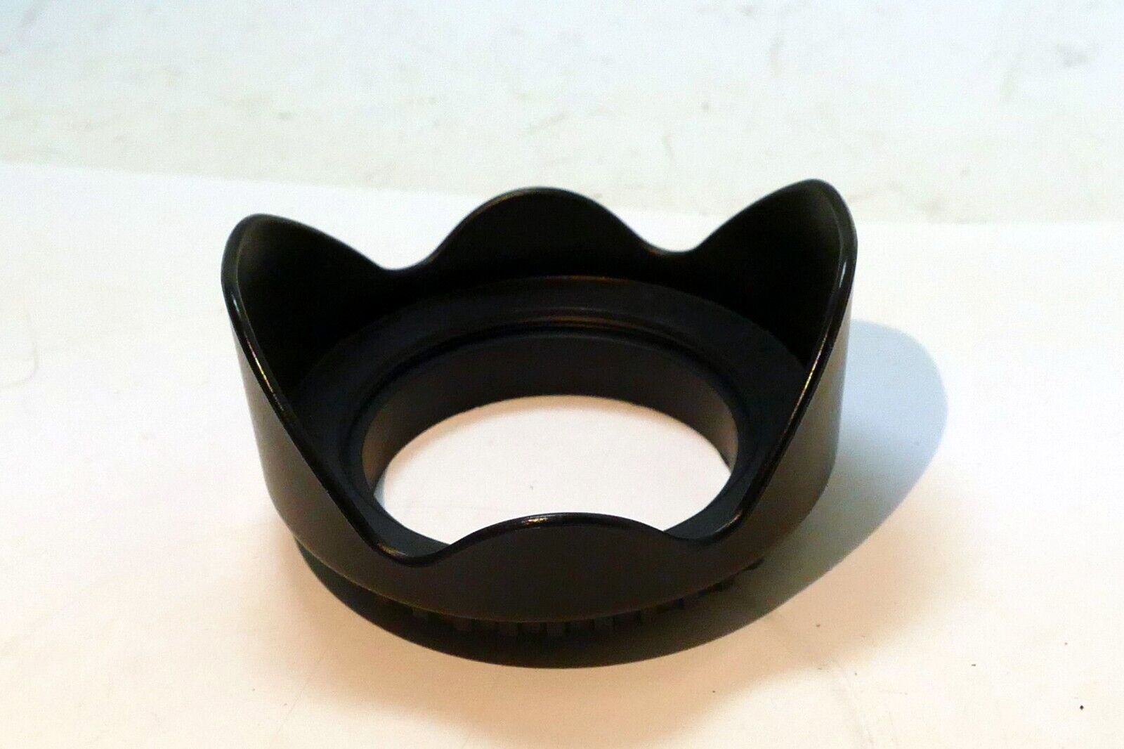 43mm Lens Hood Shade Petal Plastic screw in Fujifilm XF 23mm f/2