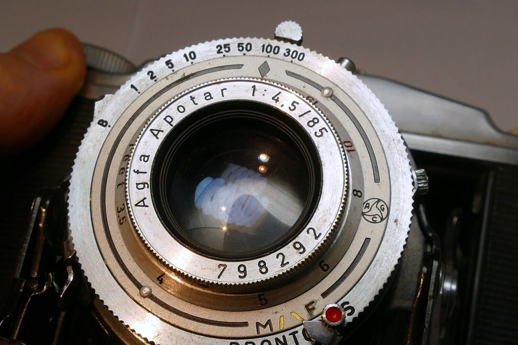 Agfa-Ansco Speedex Special Folding Camera With 85mm f/4.5 Apotar Lens 4X5 medium