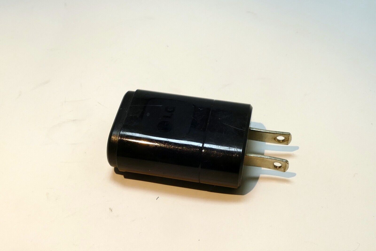 LG MCS-01WD Travel USB AC Power Adapter - OEM