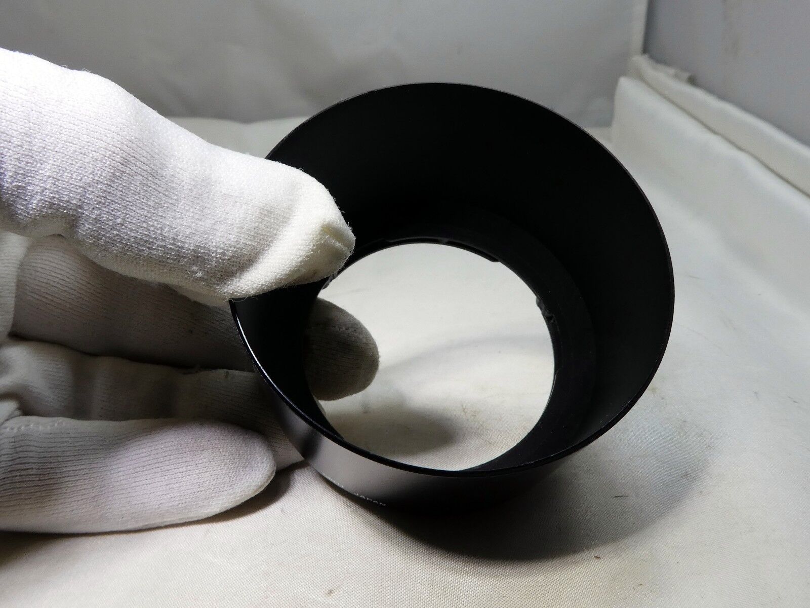 Tamron 58FH Lens Hood Shade Twist on Lens Hood for 70-210mm f4-5.6 AF & Adaptall