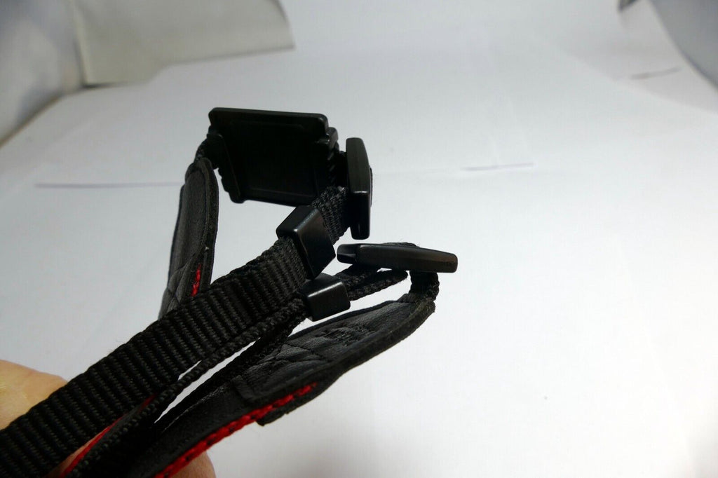 Canon EOS 7D Mark II Digital Camera Neck Shoulder Strap Black-Red - Genuine OEM