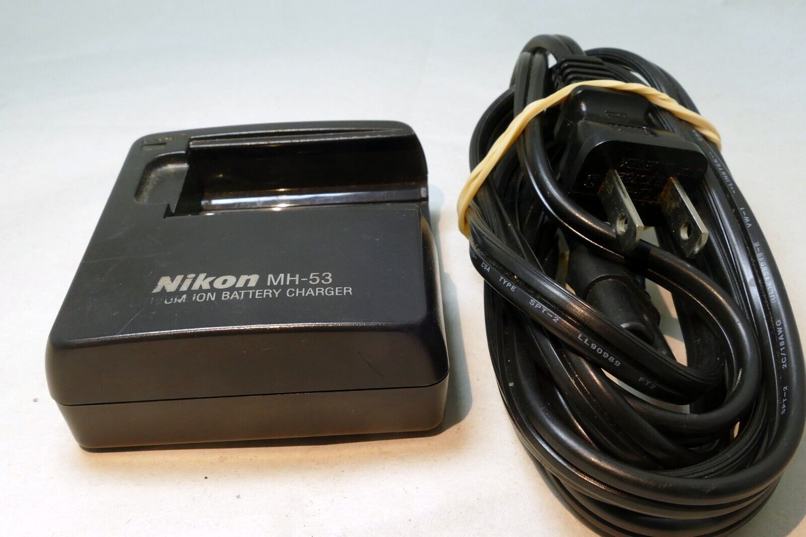 Nikon MH-53 AC battery charger adapter for Coolpix camera genuine  OEM