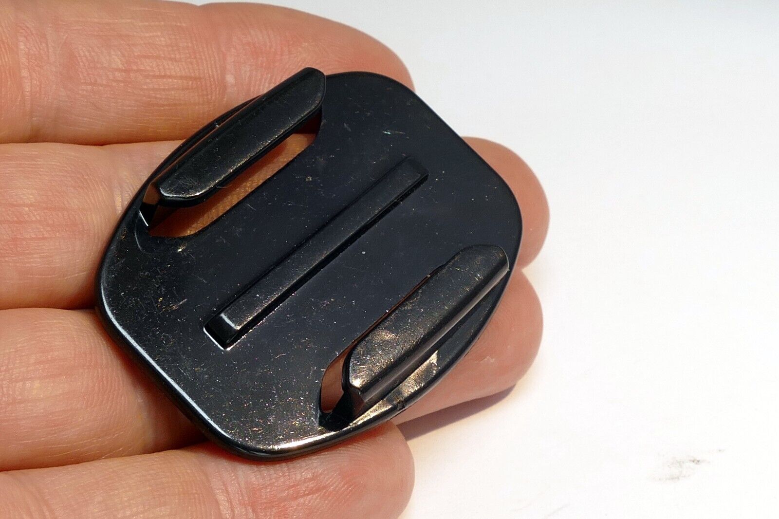 GoPro Flat surface Mount   camera snap on type