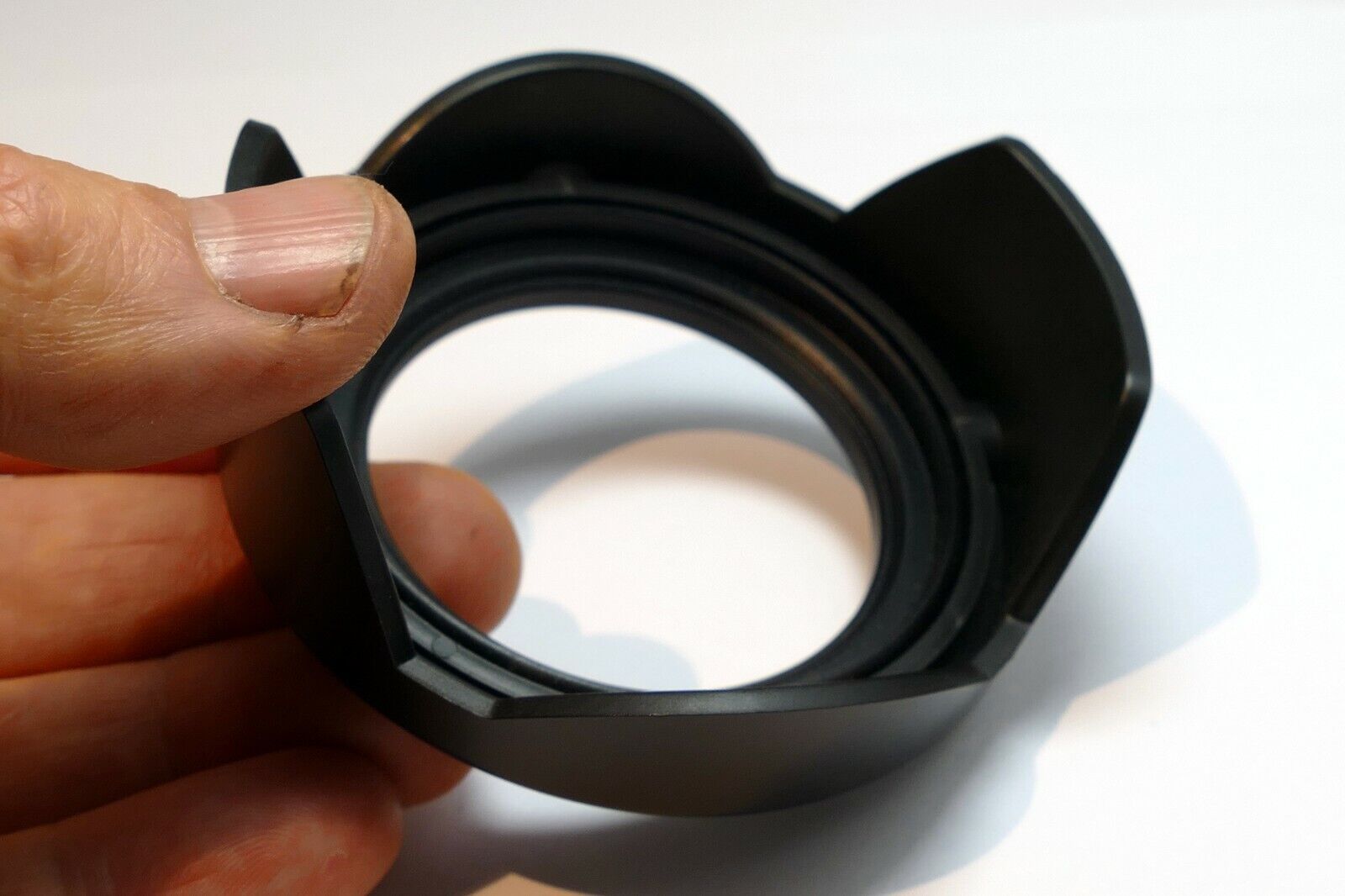 Ritz camera 52mm Plastic Petal Lens Hood Shade screw in type double threaded