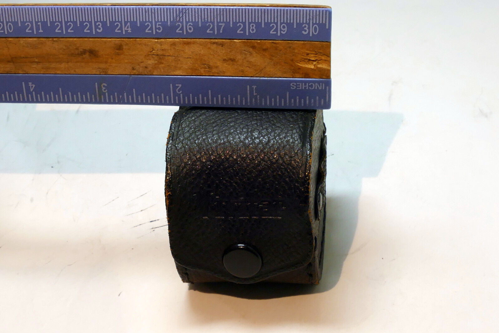 Small case for Vivitar 42mm 2X teleconverter lens