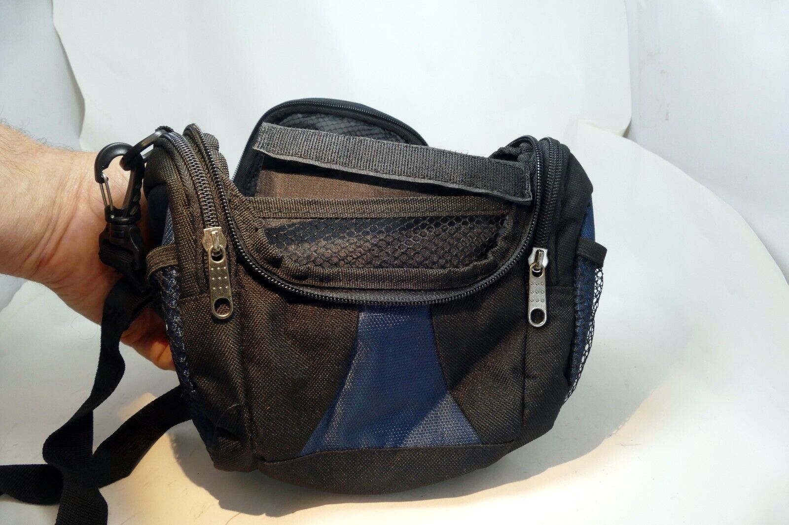 LeZura Camera Messenger Case Black /  Blue with shoulder strap