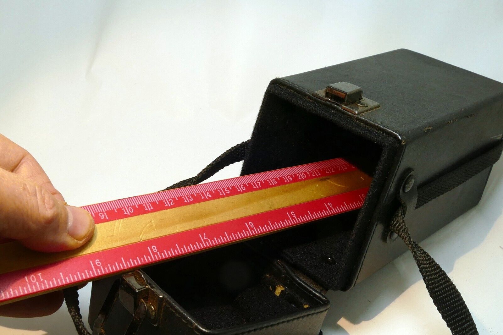 Vivitar Hard lens case 7X3" for 105mm f2.8 macro Series 1