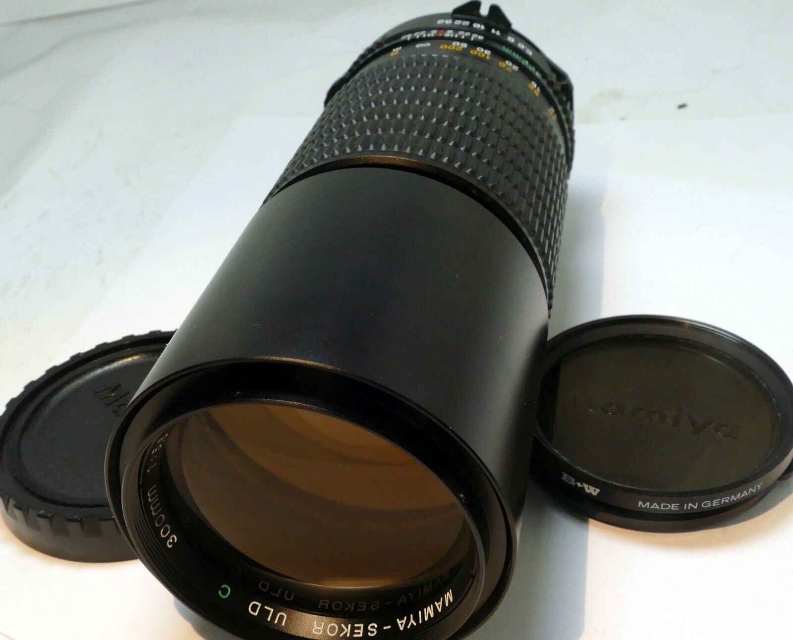 Mamiya N 300mm f5.6 ULD Lens For 645 Pro - manual focus - MINT