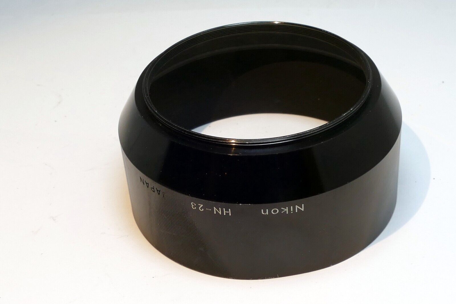 Nikon HN-23 Metal Lens Hood Shade for AF Nikkor 75-300mm 85mm f/1.8 D AI-S lens