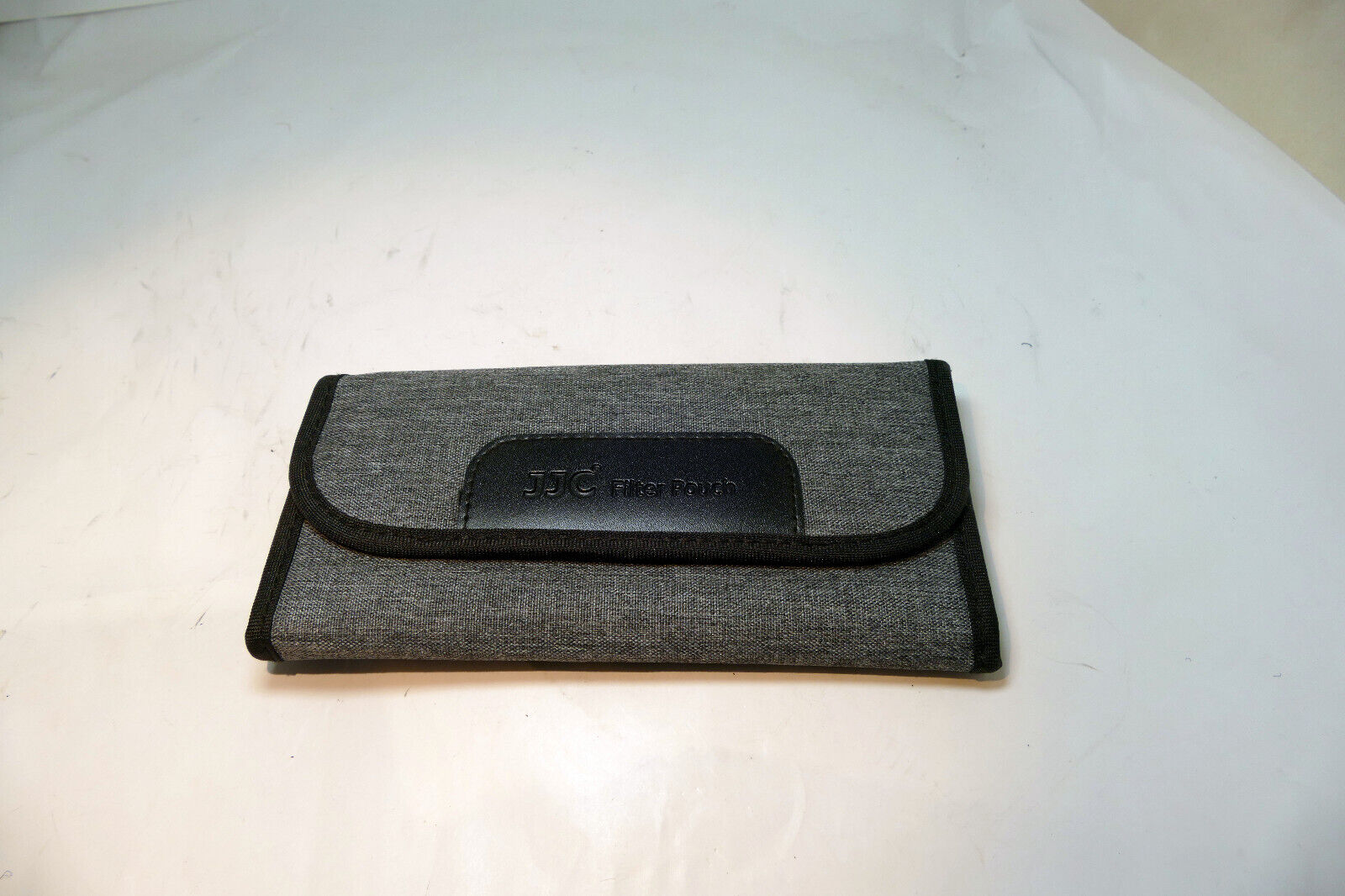JJC  Soft Filter Pouch Wallet Case for 49mm 52mm 55mm holds 4 filter gray