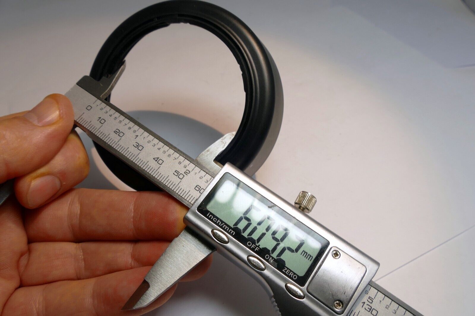 Promaster 58mm Floral bayonet lens Hood Shade for 28-80mm f3.5-5.6 AF