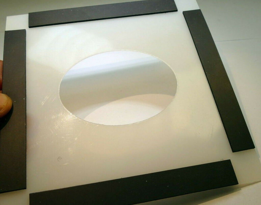 Lindahl Vignette White Mask 5X5" square 2.5" Large Oval with magnetic frame