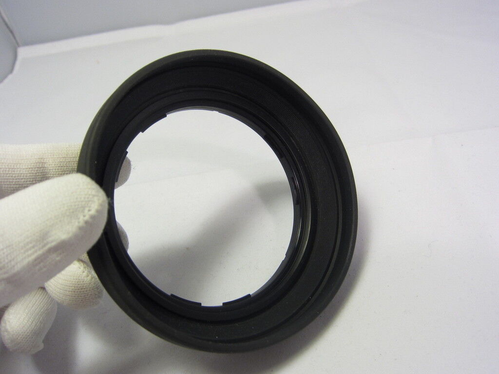 Generic  Rubber Lens Hood 62mm twist on type  6206013