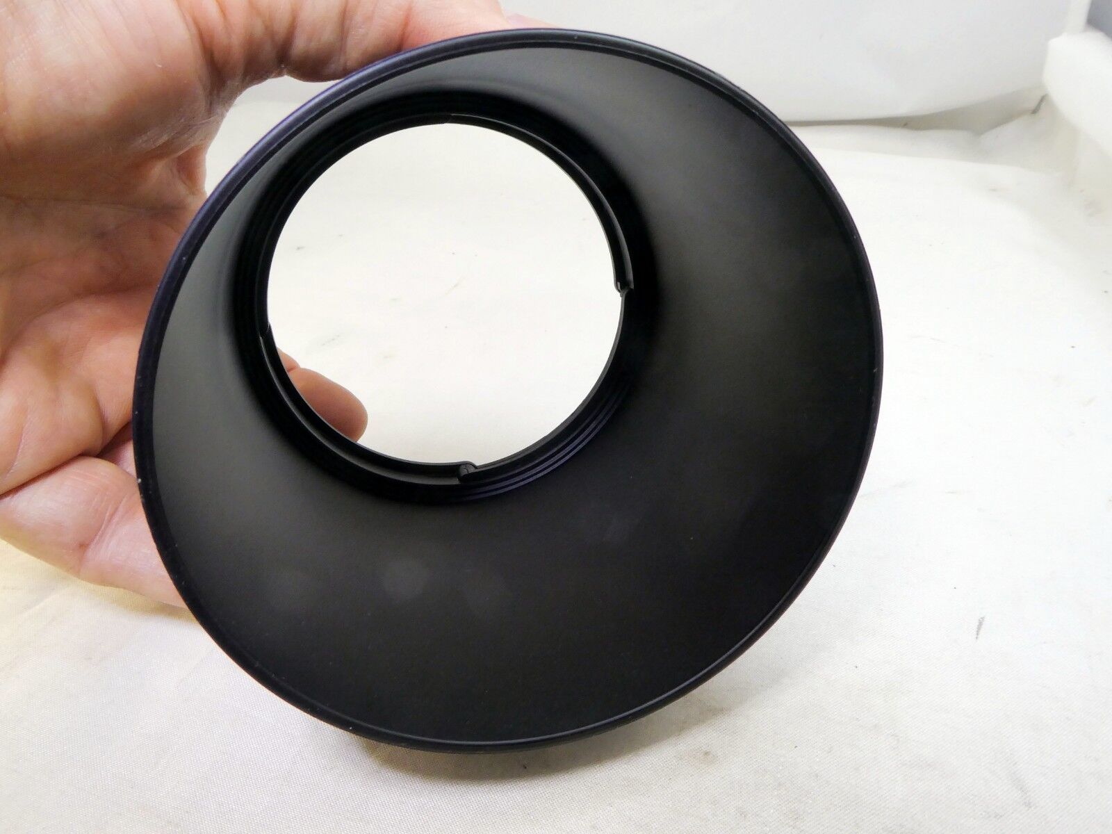 Aftermarket Hood  ET-74B Replacement for EF 70-300mm f4-5.6 IS II USM Lens shade