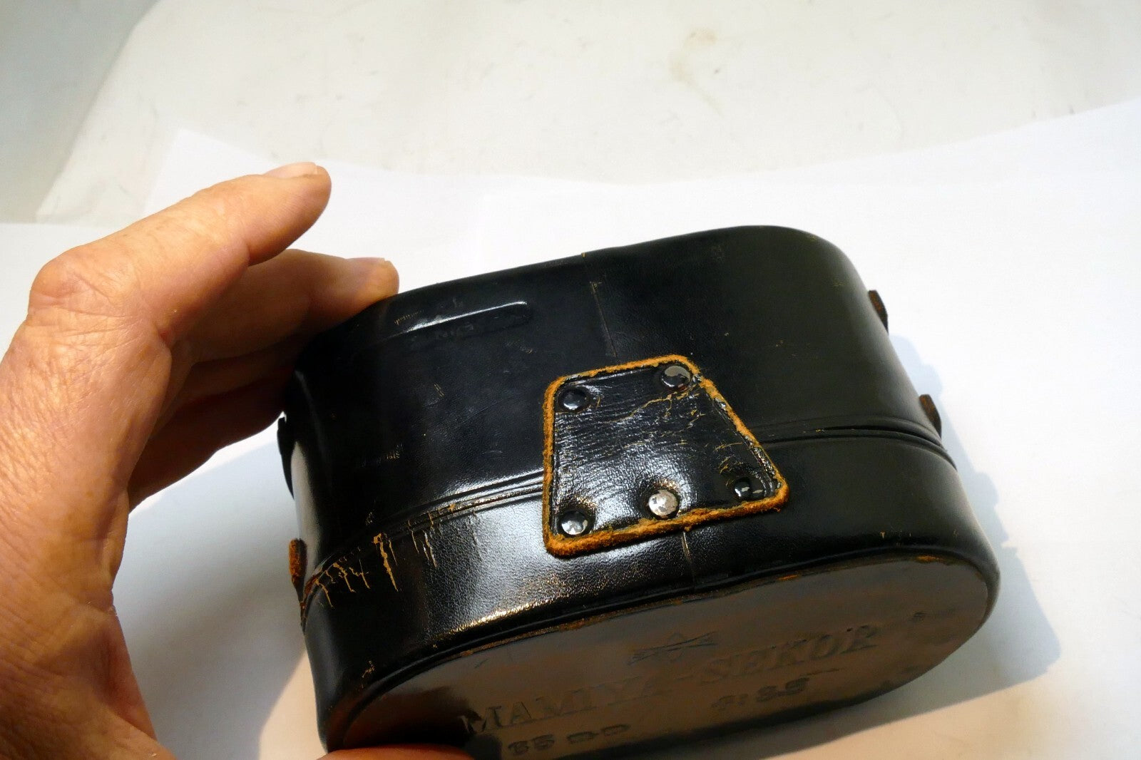 Mamiya Lens case for Sekor 65mm f4.5 hard case  for TLR  lenses (black)