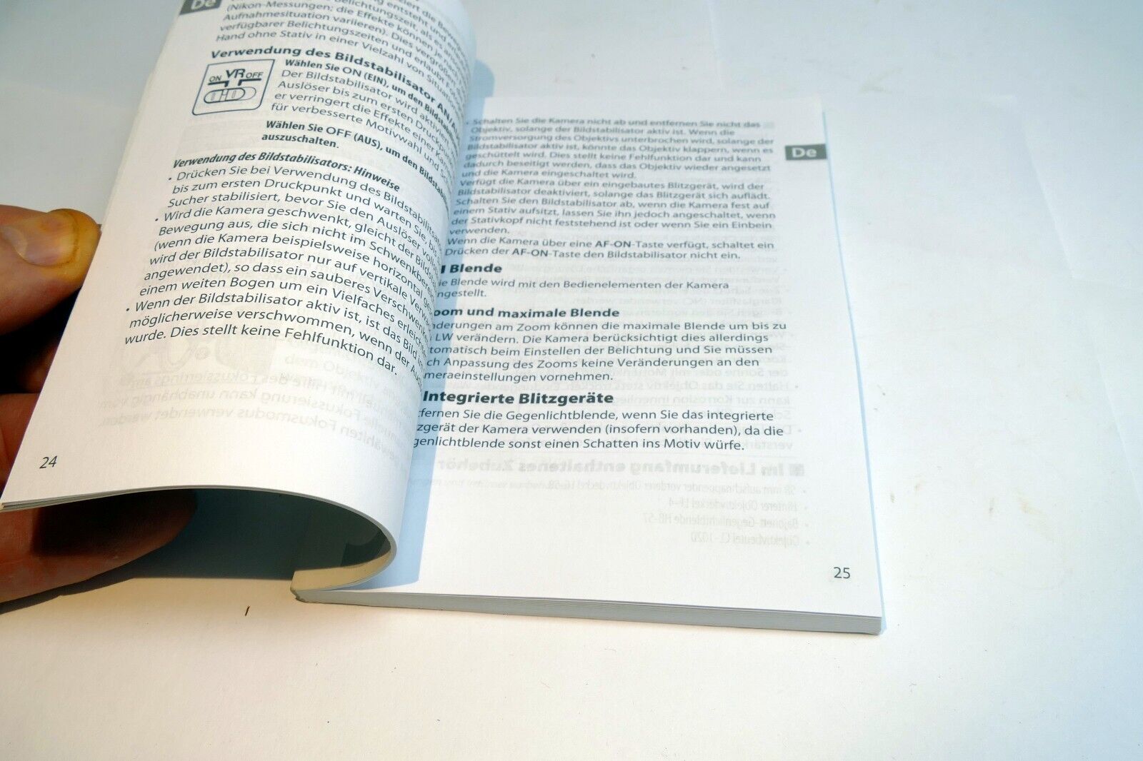 Nikon AF-S 55-300mm f4.5-5.6 VR ED Nikkor Lens  Instruction Guide (EN) Manual