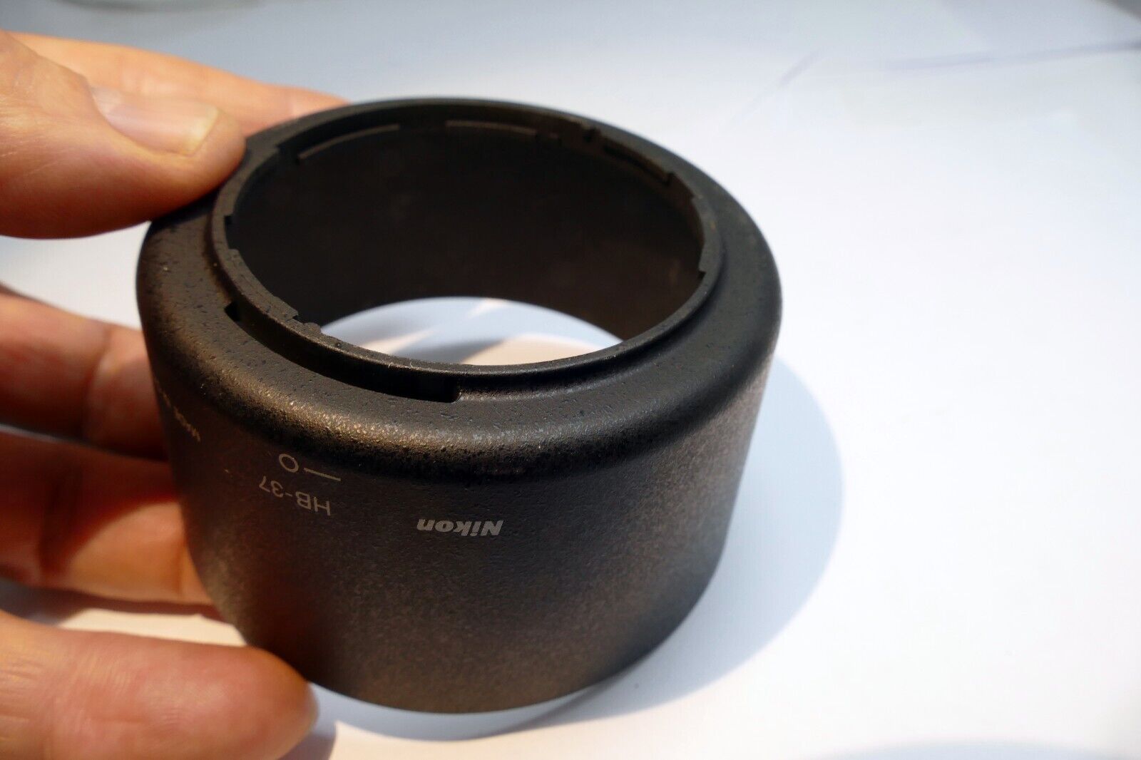 Nikon HB-37 Lens Hood for  AF-S 55-200mm f/4-5.6G VR DX & VR II OEM Genuine