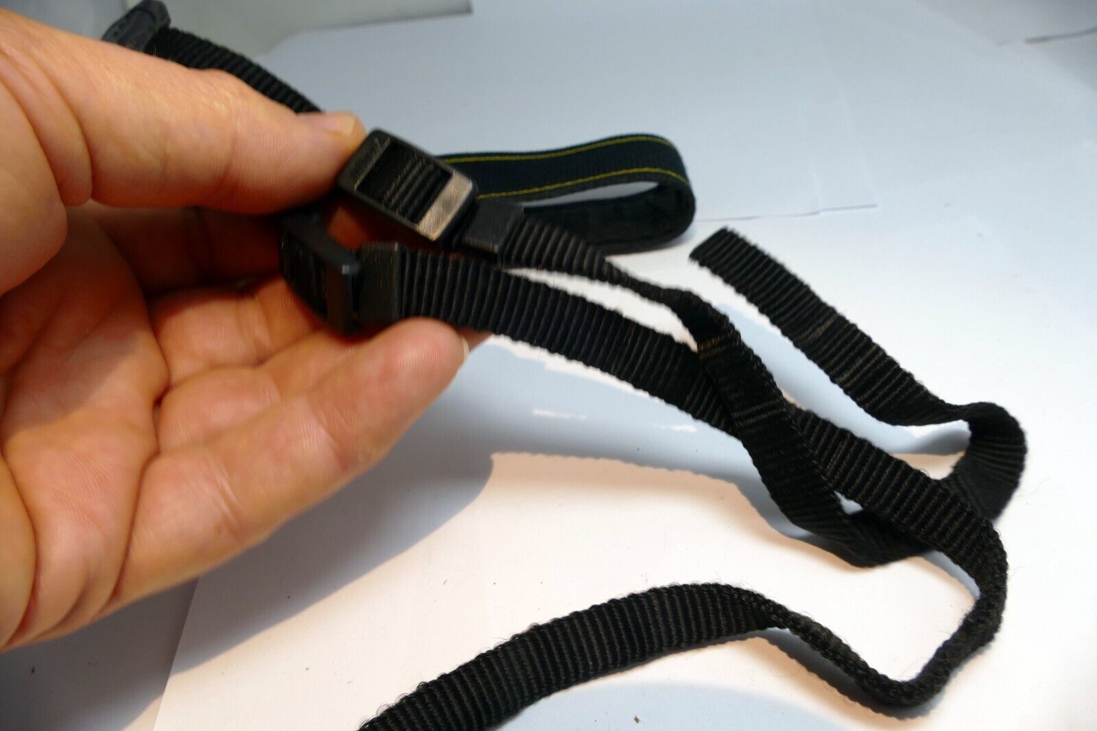 Nikon AN-D300 Shoulder neck Strap for D300 Digital  cameras