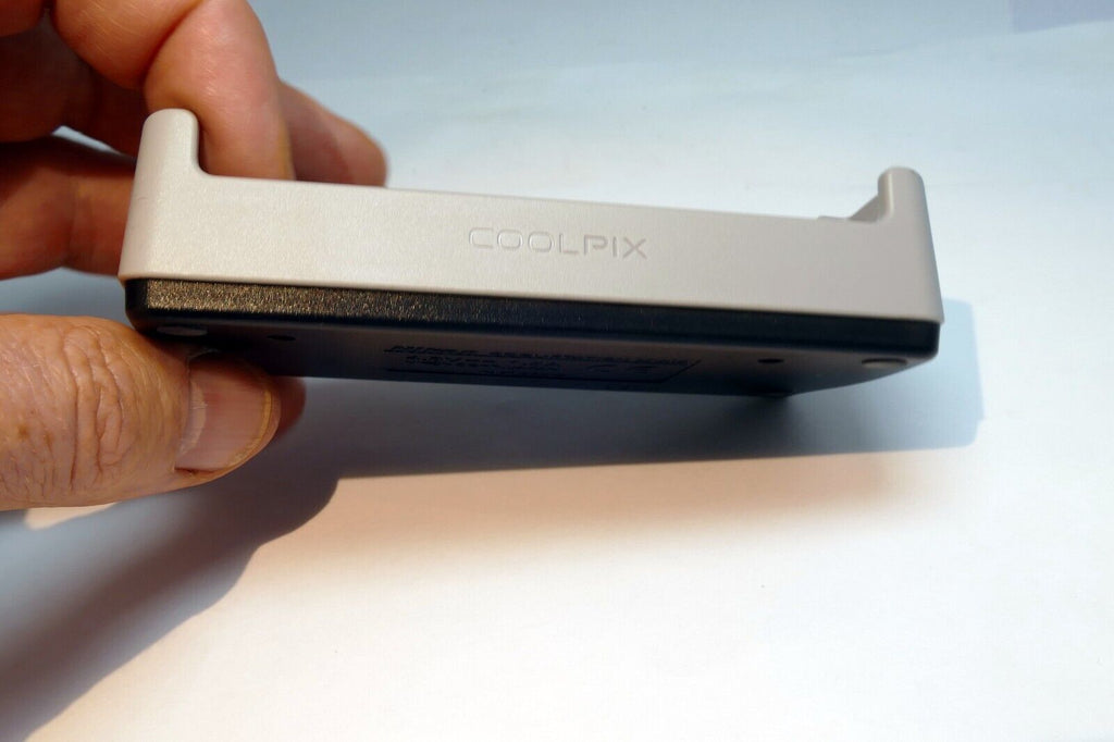 Nikon Coolpix Digital Camera Cool Station Dock Cradle MV-15