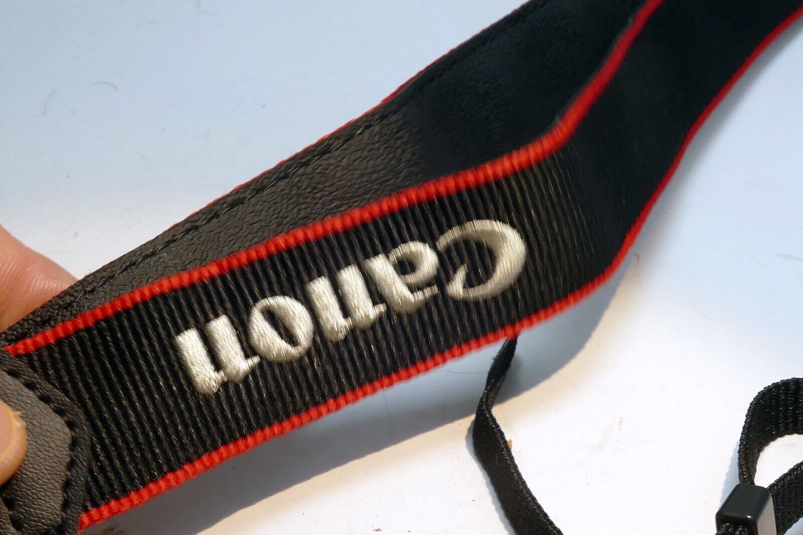 Canon EOS R6  SLR Digital Camera Neck Shoulder Strap -   Black -  Genuine OEM