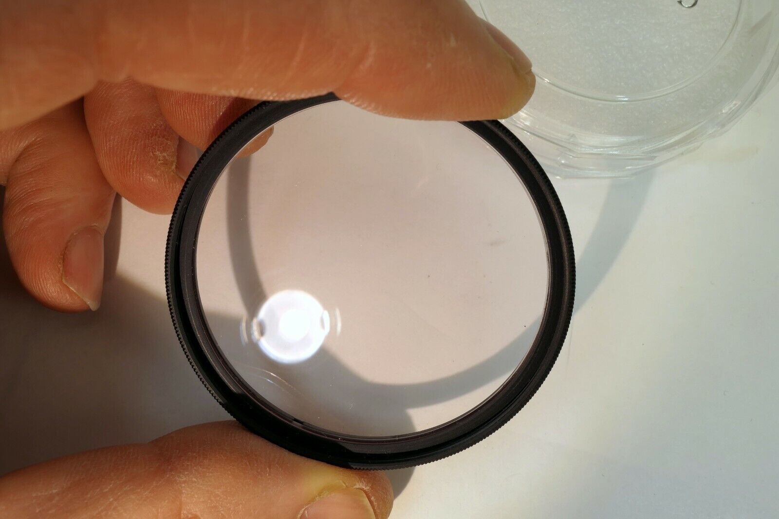 Hoya Skylight 1B Sky Lens Filter with plastic case