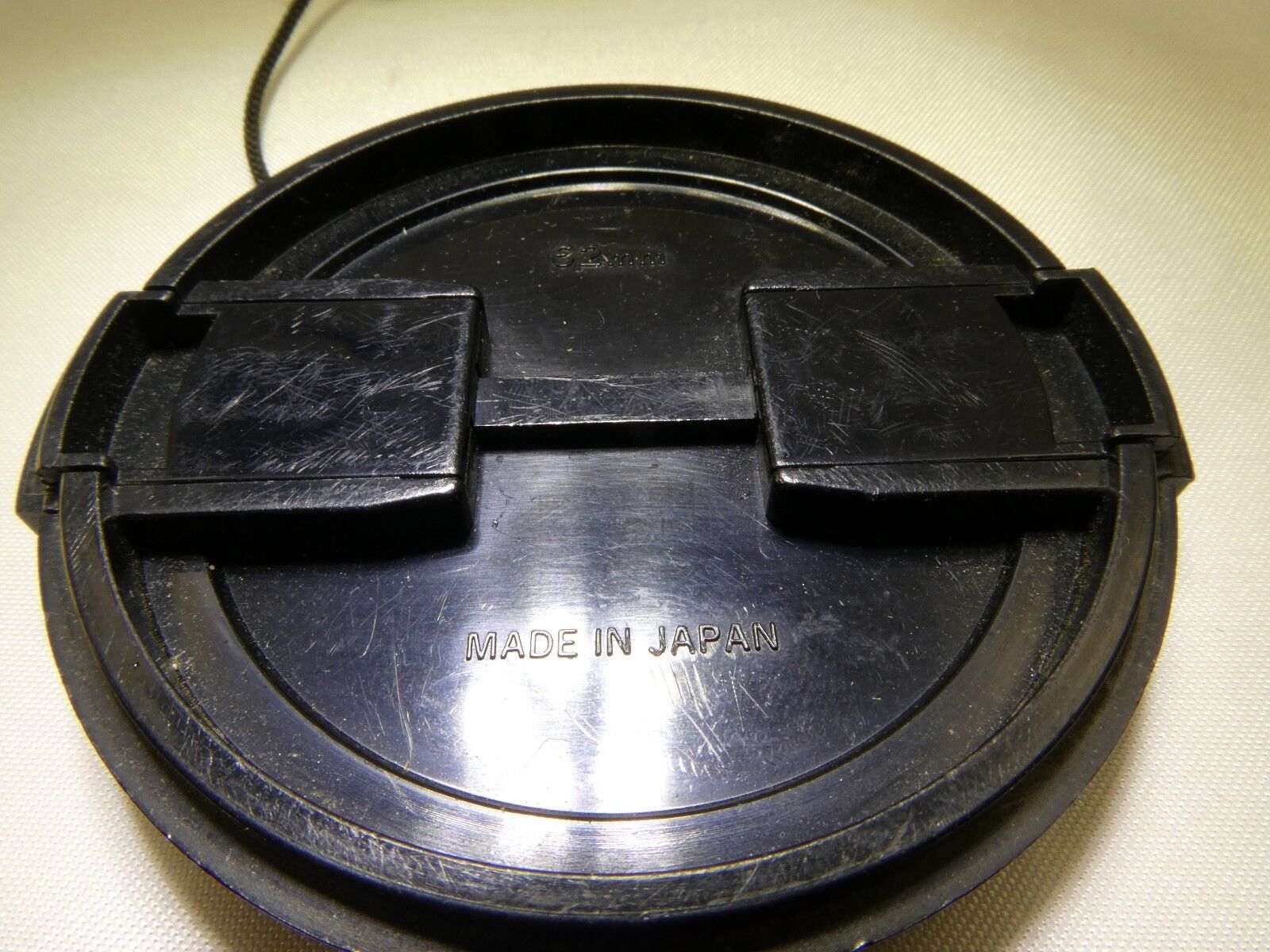 Nikon 62mm Front Lens Cap Nikkor EOM with keeper string