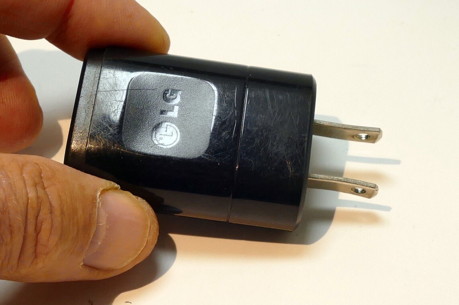 LG MCS-01WD Travel USB AC Power Adapter - OEM