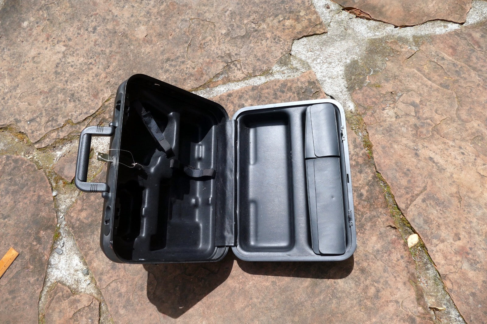 Sony Handycam Camera Hard Case Locking w/ Keys Travel Brief Carrying OEM Genuine