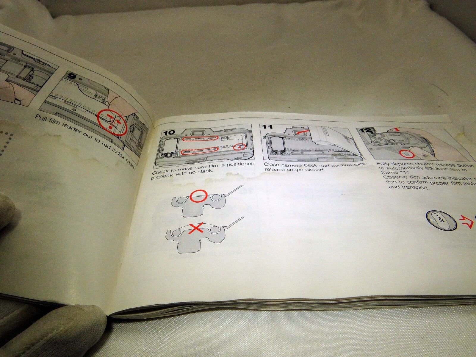 Nikon N4004 AF Camera Instruction Manual Owner's Guide (EN) (poor condition)