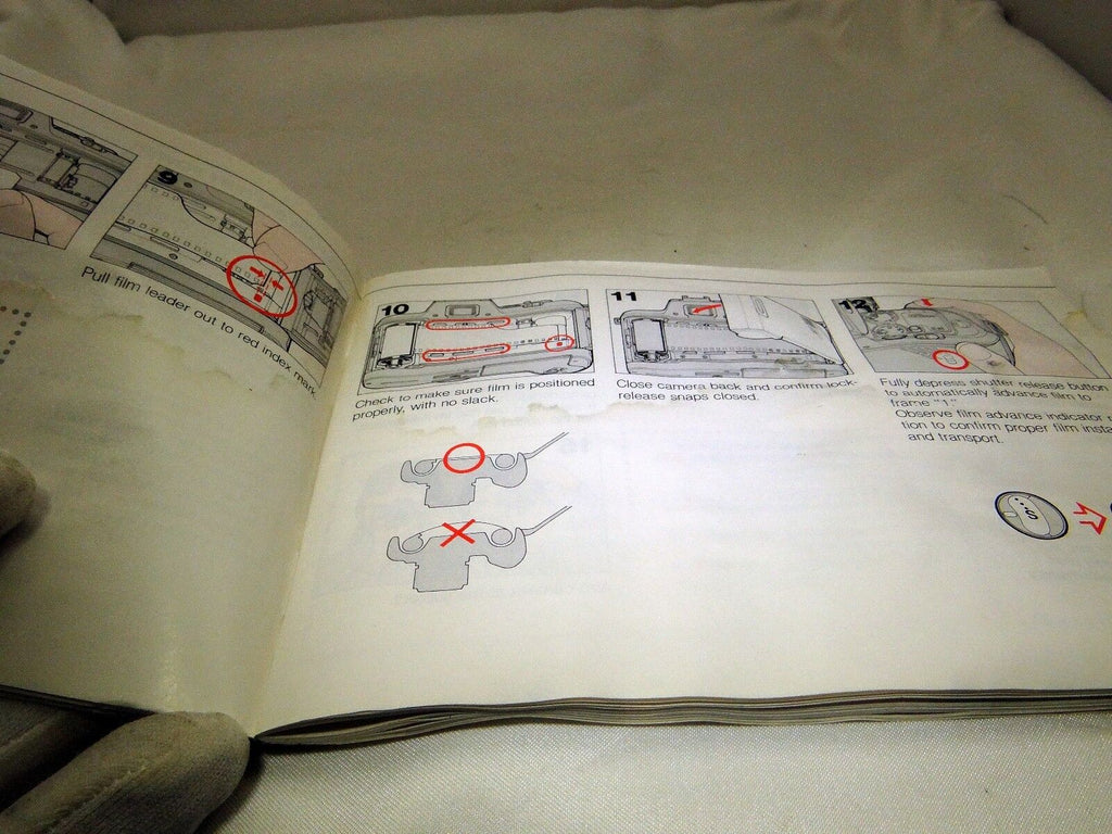 Nikon N4004 AF Camera Instruction Manual Owner's Guide (EN) (poor condition)